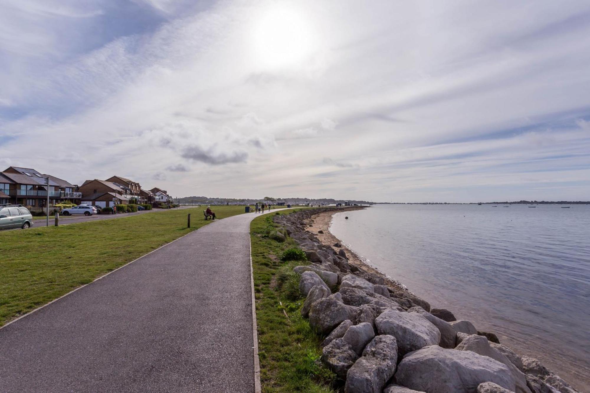 Villa Trade Winds Poole Exterior foto