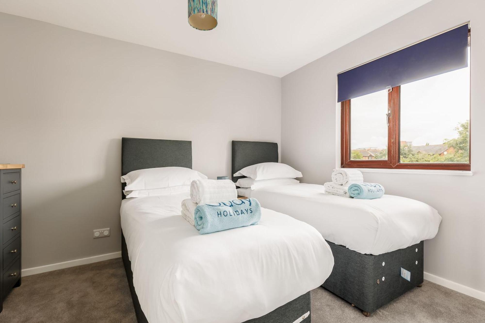 Villa Trade Winds Poole Exterior foto